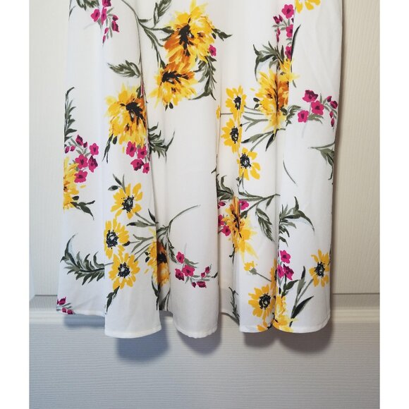 Express Floral sweetheart strapless fit and flare white dress - Picture 3 of 6